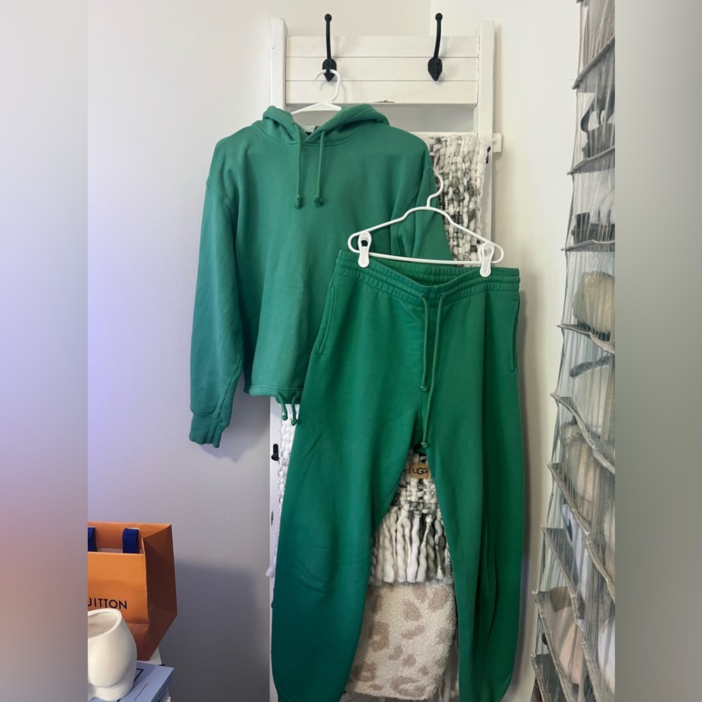 Aritzia TNA Sweat Set